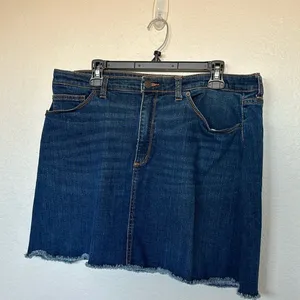 Universal‎ Thread Jean Skirt Size 33/16 thumbnail 3