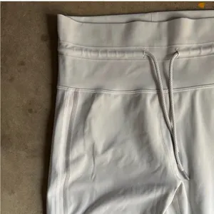 Vuori Light Gray Side-Seam Leggings thumbnail 4