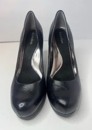Calvin Klein Fairley Black Leather Pumps Size 8.5M thumbnail 1