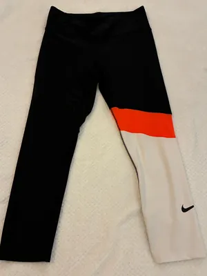Nike 3/4 length Women’s Black, Orange & White Athletic Leggings Size Medium thumbnail 1