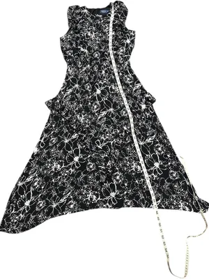 Sleeveless Black & White Floral High-Low Dress thumbnail 14