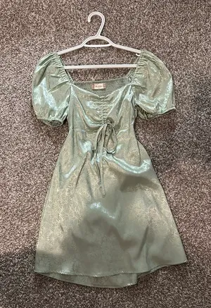 Dress thumbnail 1