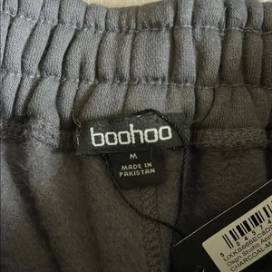 Boohoo Gray Sweatpants Relaxed Fit Elastic Waist thumbnail 2