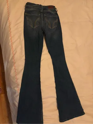NWT Hollister Curvy High-Rise Medium Wash Flare Jeans 23/000L thumbnail 3