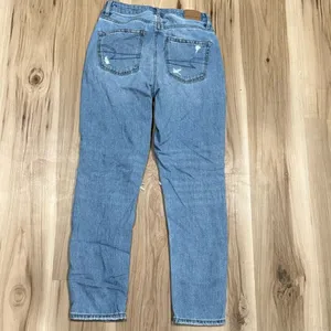 American Eagle Mom Jeans Women’s 0 Short thumbnail 4