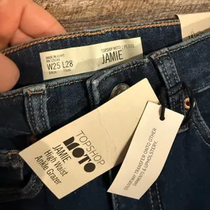 Top Shop High Waisted Petite Skinny Jeans thumbnail 5