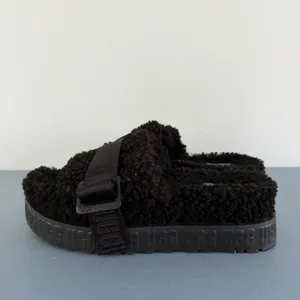UGG Fluffita Black Platform Shearling‎ Slide Flatform Sandals thumbnail 5