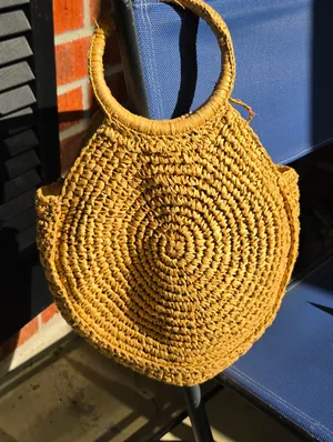 Round Straw Tote Bag Tan thumbnail 4