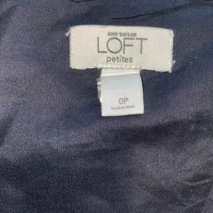 🎉2XHP🎉 Ann Taylor LOFT Petites Black Sleeveless Blouse Size 0P thumbnail 8
