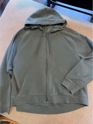 Old Navy Sport Sweatshirt thumbnail 1