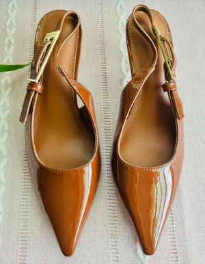 Brown Patent Kitten Heels Size 6 thumbnail 1
