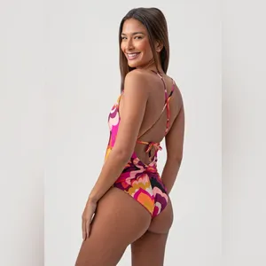 Trina Turk NWT WOMEN'S FAN FAIRE‎ TWIST BACK HALTER PLUNGE ONE PIECE SWIMSUIT thumbnail 3