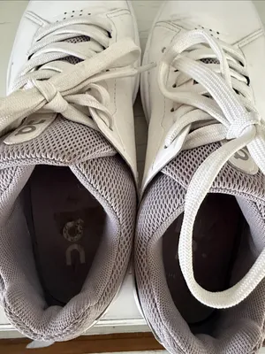 On Running The Roger Advantage White Leather Sneakers CloudTec Walking Sz 7 thumbnail 8