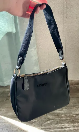 Guess Black Shoulder Bag thumbnail 1