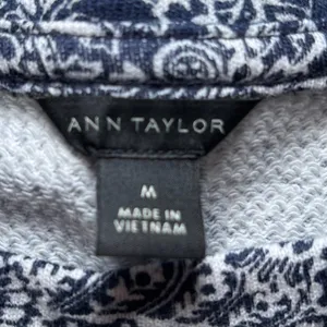 Ann Taylor Blue Bandana‎ 100% Cotton Top Balloon Sleeves Medium Casual thumbnail 4