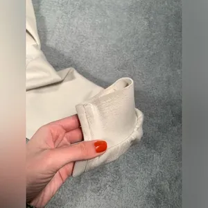 Lululemon Cream Crewneck Sweatshirt thumbnail 13