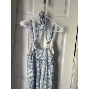 Lulus My Love Story Floral Print Tie-Back Maxi Dress side zipper size S thumbnail 5
