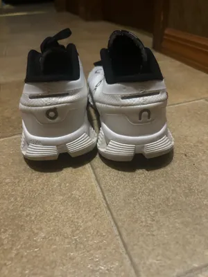 On Cloud Shoes thumbnail 3