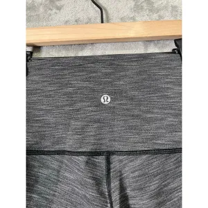 Lululemon Wunder‎ Under Leggings Luxtreme Size 4 Gray Silver Black 31’ Work Out thumbnail 3