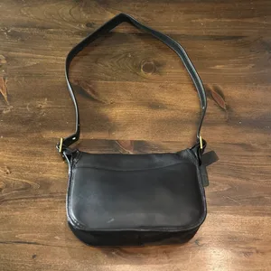 Vintage Coach Crossbody Bag Black Leather Flap Brass Classic Quiet Luxury 90s thumbnail 11