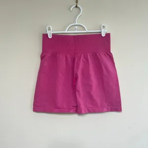 NVGTN Pro Seamless Shorts Crimson Medium Women thumbnail 2