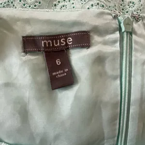 Muse SQUARE NECKLINE EYELET COTTON DRESS size 6 thumbnail 4