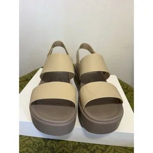 Crocs Literide Brooklyn Low Wedge Platform Sandal Size 10 Women'S Beige thumbnail 2