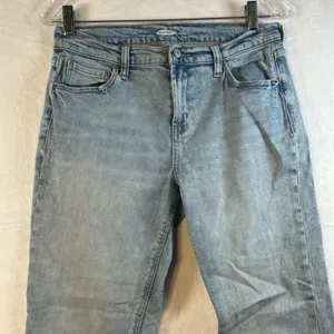 Old Navy Boyfriend Jeans Light Wash Distressed Denim Size‎ 6 thumbnail 2