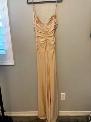 La Femme champagne sleeveless v-neck ruched dress with slit size 6 thumbnail 11