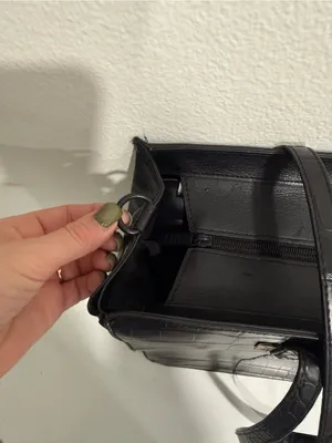 BEIS The Work Tote in Black Croc-Embossed Faux Leather thumbnail 5