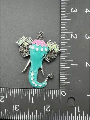 Vintage-Inspired Elephant Animal Brooch Pin thumbnail 4