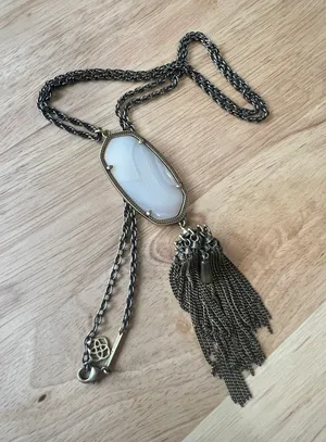 Neckalce thumbnail 4