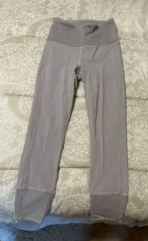 Lululemon leggins size 2 thumbnail 1