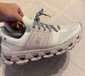 Women’s On Cloud Shoes thumbnail 1