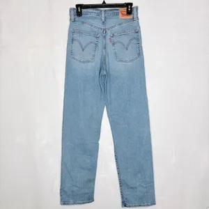 Levi’s Ribcage Straight Light Wash Jeans thumbnail 9