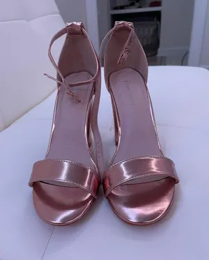 Rose gold women’s 7.5 high heels thumbnail 3