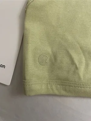 Lululemon NWT Ribbed Held Tight Short Sleeve Shirt Crop Top Green Size 6 thumbnail 7
