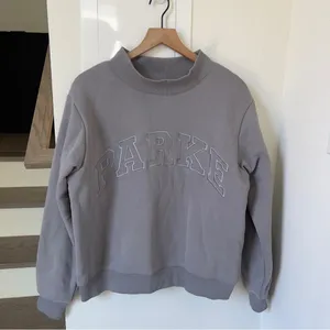 PARKE Monochrome Varsity Mockneck Sweatshirt in Stone Gray New thumbnail 5