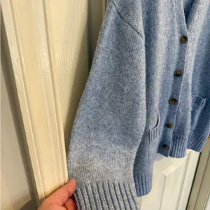 Ella Moss Heathered Light Blue V-Neck Button Front Cardigan thumbnail 3