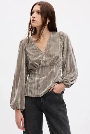 NWT Gap Velvet Balloon Sleeve Top - Medium thumbnail 1