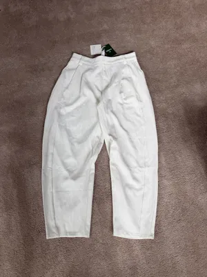 Halara White Pleated Pants – Size M thumbnail 2