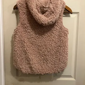 Original Weatherproof Vintage Cozy Pink Sherpa Vest - size small thumbnail 4