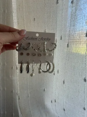 Silver earrings thumbnail 3