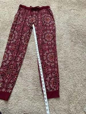 Mudd Burgundy Paisley Print Juniors Sueded Jersey Joggers Size M thumbnail 6