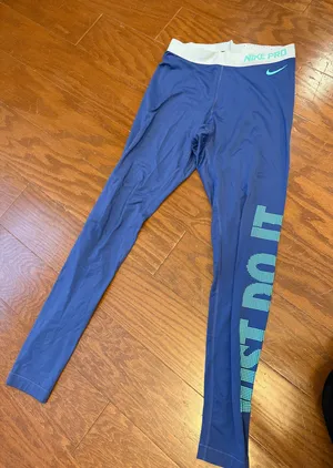 Dri-Fit Nike Leggings thumbnail 1