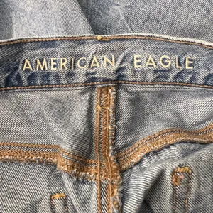 American Eagle Mom Jeans Distressed Denim Jeans Size 12 thumbnail 3