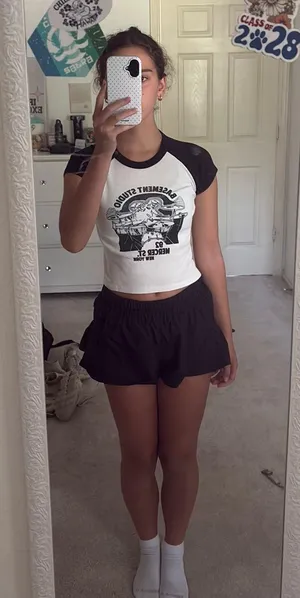 Brandy Melville Top thumbnail 3