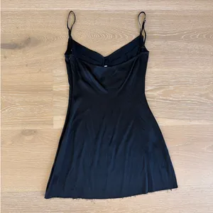 Are You Am I Mini Silk Slip Dress Prissi Size S Black thumbnail 4