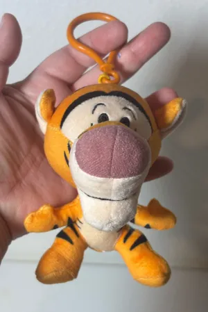 Disney Parks Tigger Clip-On Bag Charm Plush Purse Backpack Accessory 4" thumbnail 1
