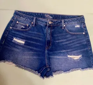Time And Tru Denim shorts Sz 16 High Rise thumbnail 1